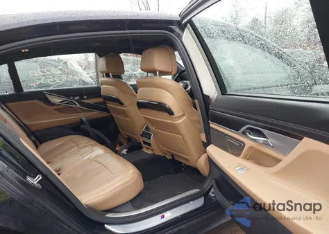 2016 BMW 750I xDrive из США, поврежденный, VIN WBA7F2C5XGG420220